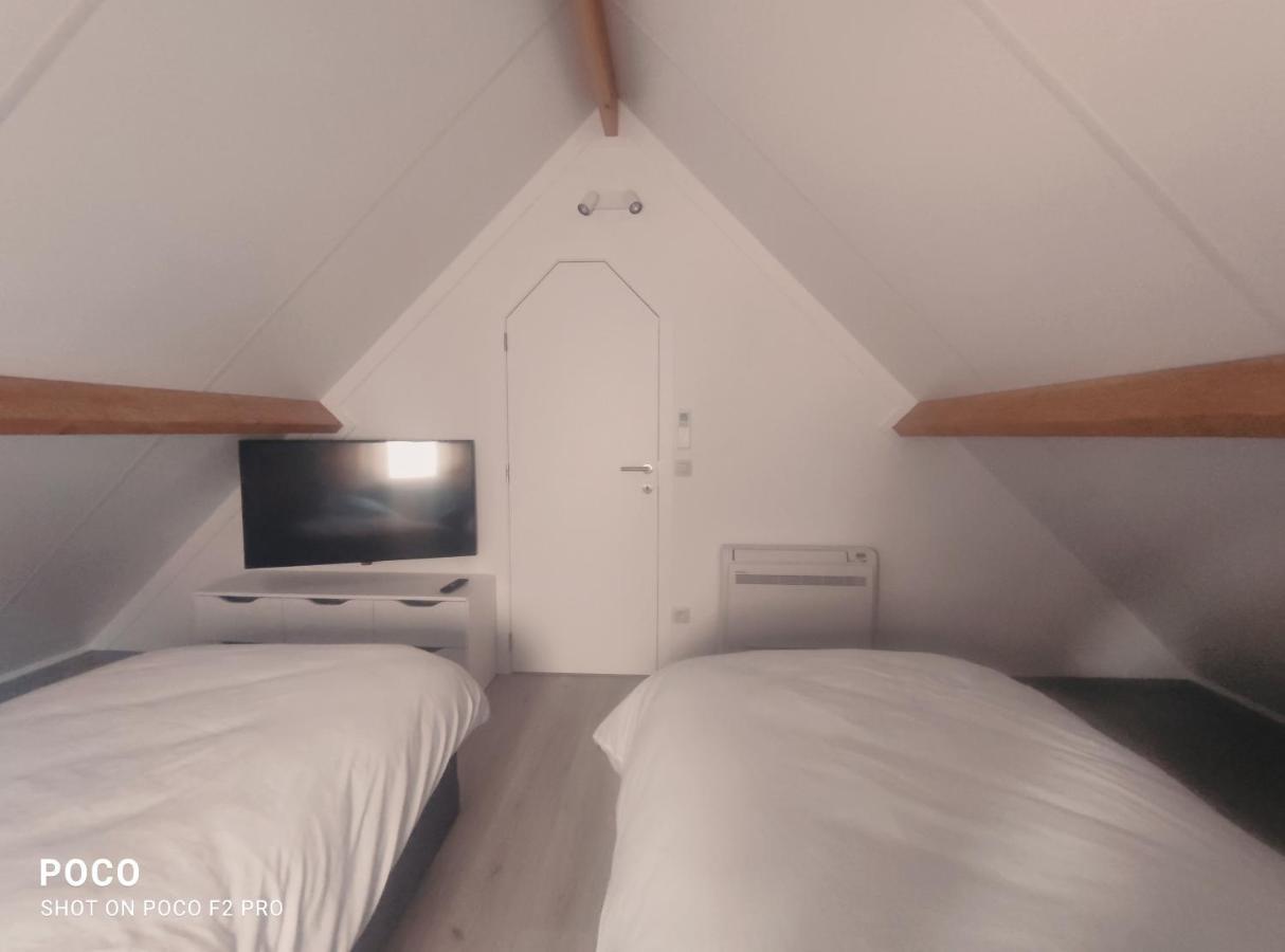 Vakantiewoning Polderhuis 10, Airco En Verwarming In Alle Kamers, Prive Parkeerplaats En Afgesloten Tuin Koksijde Exteriör bild
