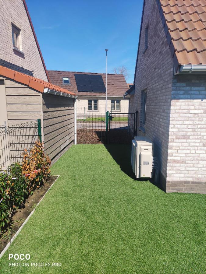 Vakantiewoning Polderhuis 10, Airco En Verwarming In Alle Kamers, Prive Parkeerplaats En Afgesloten Tuin Koksijde Exteriör bild