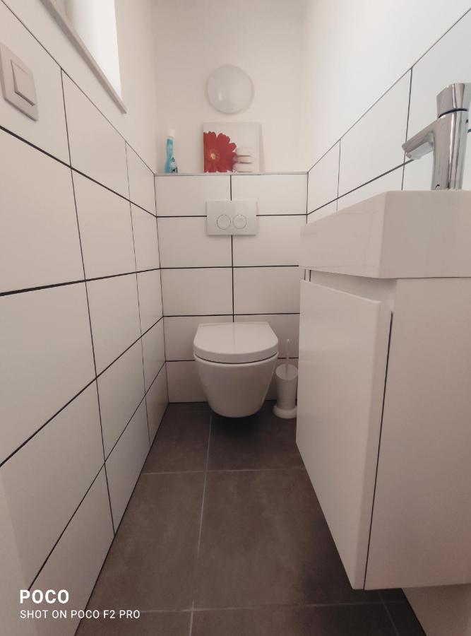 Vakantiewoning Polderhuis 10, Airco En Verwarming In Alle Kamers, Prive Parkeerplaats En Afgesloten Tuin Koksijde Exteriör bild