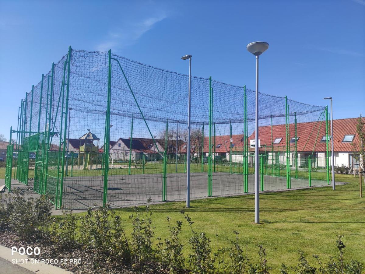 Vakantiewoning Polderhuis 10, Airco En Verwarming In Alle Kamers, Prive Parkeerplaats En Afgesloten Tuin Koksijde Exteriör bild