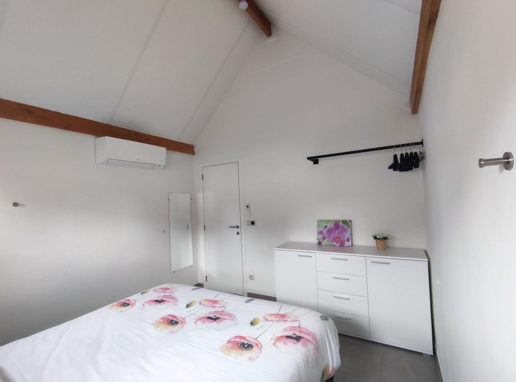 Vakantiewoning Polderhuis 10, Airco En Verwarming In Alle Kamers, Prive Parkeerplaats En Afgesloten Tuin Koksijde Exteriör bild